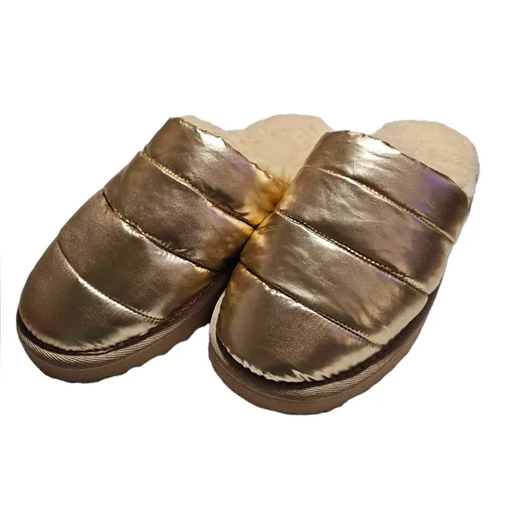 Alpine Design Lara Metallic Gold Sherpa Puffer Slippers - Picture 6 of 7